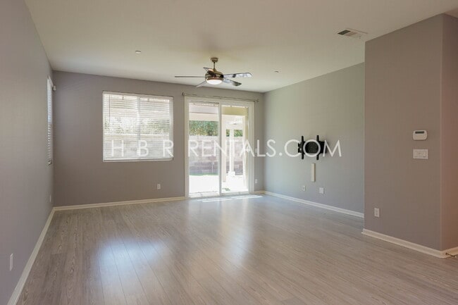 Building Photo - Questa Village: Spacious 3-Bedroom Retreat...