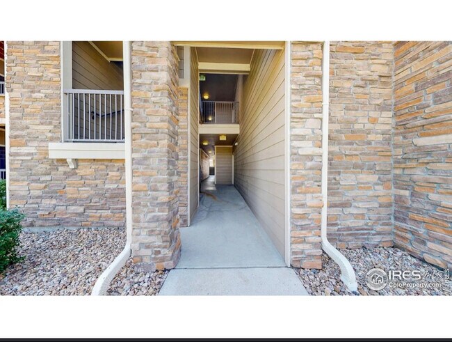 Building Photo - 1465 Blue Sky Cir