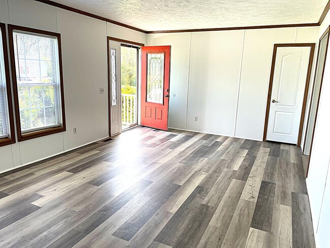Building Photo - 11582 Charity Ln