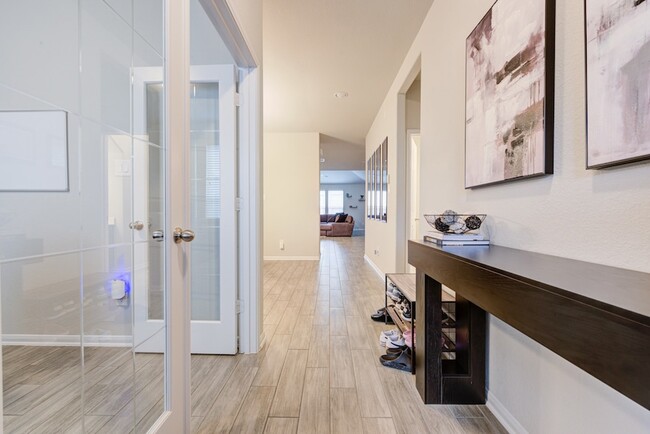 Building Photo - 3327 Etring Ln