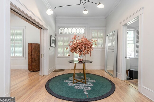 Building Photo - 242 Haralson Ave NE