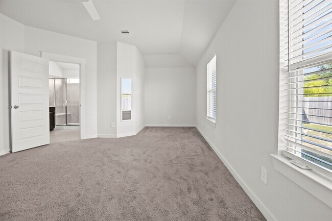 Building Photo - 30290 Kingston Heath Dr