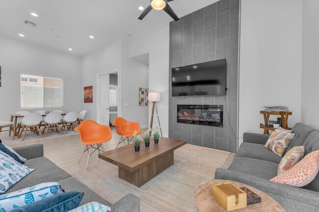 Building Photo - 51855 Avenida Juarez