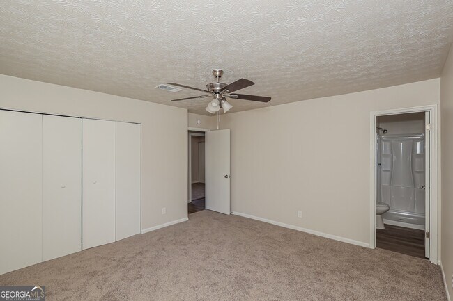 Building Photo - 295 Adena Ln W