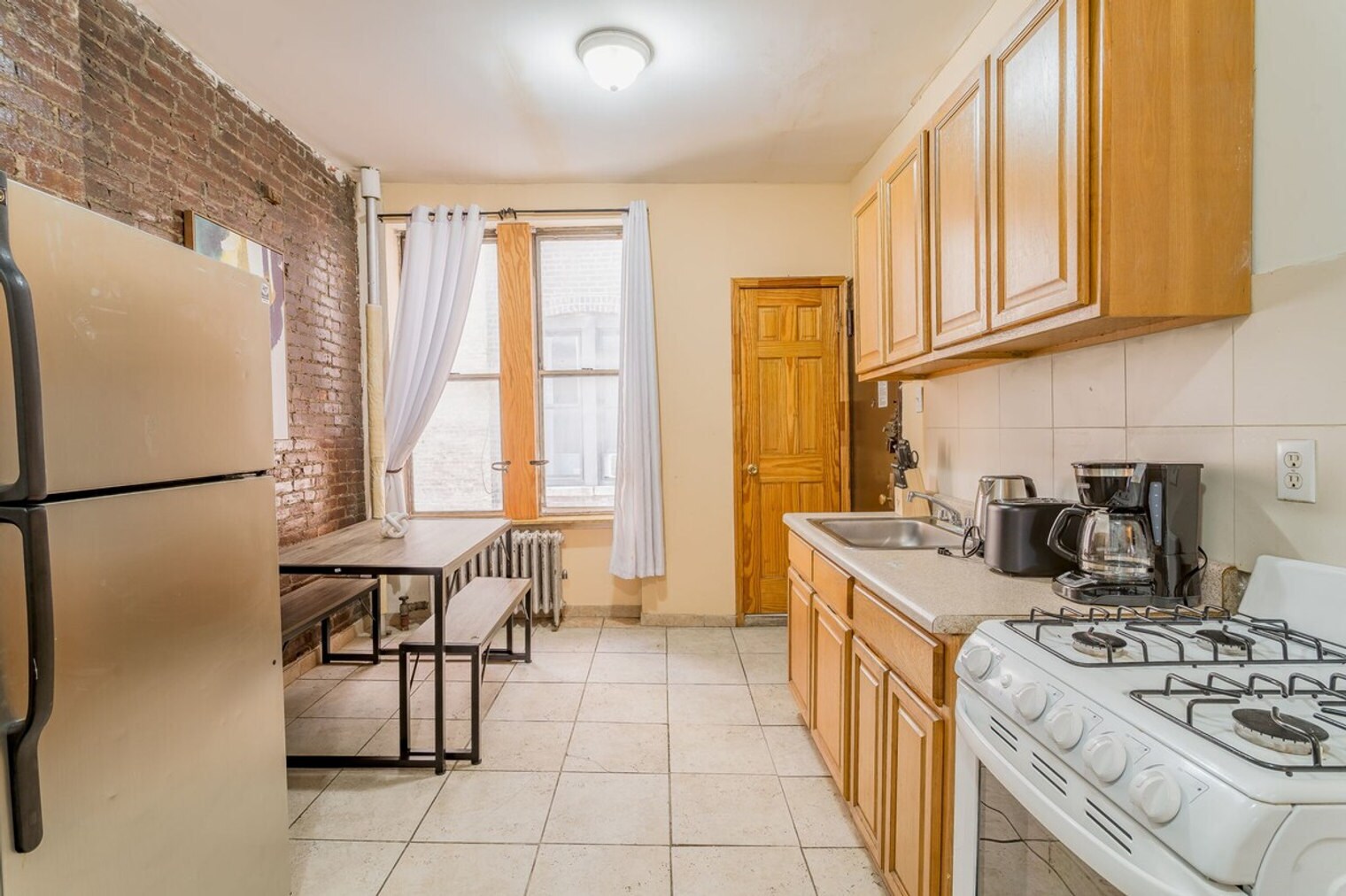 Building Photo - 538 9th Ave