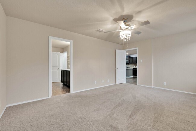 Building Photo - Spacious 5-Bedroom Beauty in Redbird Ranch –  with Community Perks!