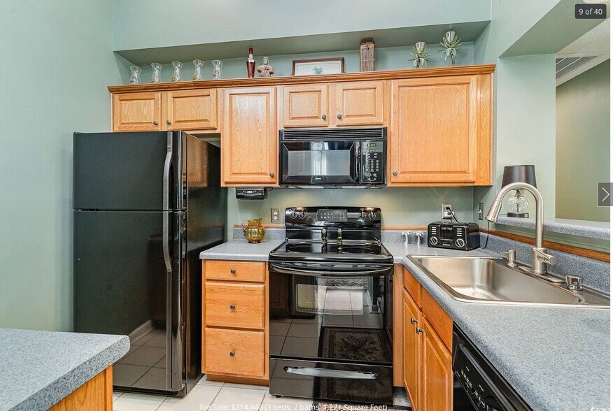 Building Photo - 203 Lyons Cove Dr