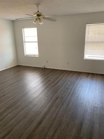 Building Photo - 2701 Woodlake Pkwy