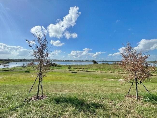 Building Photo - 824 Griffon Ave