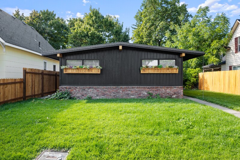 Building Photo - 945 N 7th St