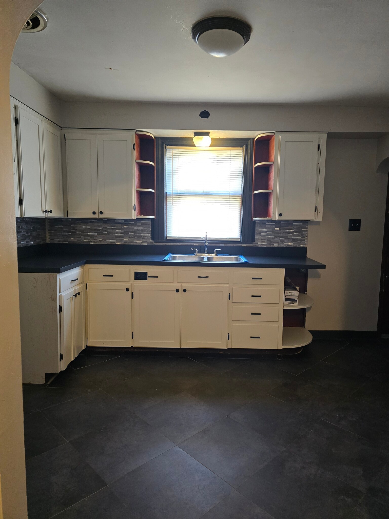 Building Photo - 13 Somerville Ave