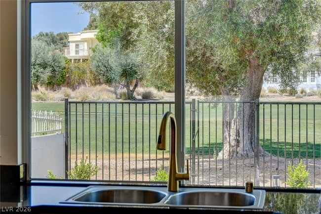 Building Photo - 2999 Bel Air Dr