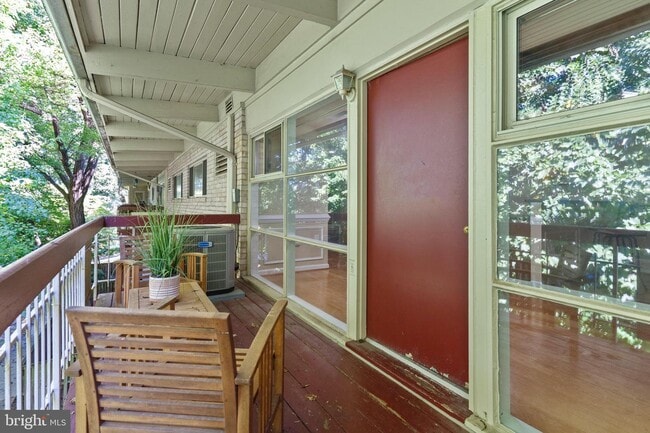 Building Photo - 4381 Americana Dr