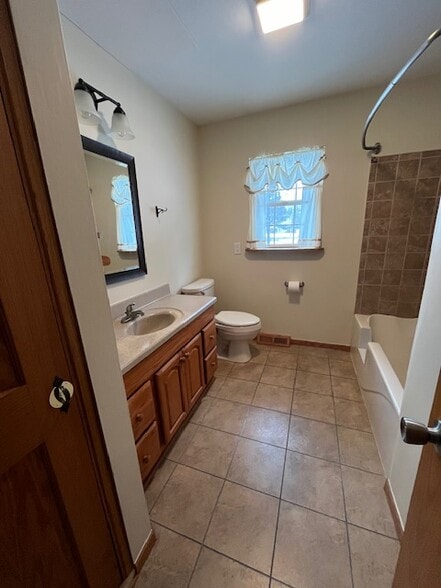 Building Photo - 2532 N Bootmaker Dr