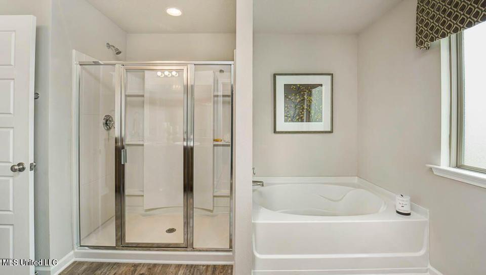 Building Photo - 1034 Enclave Cir