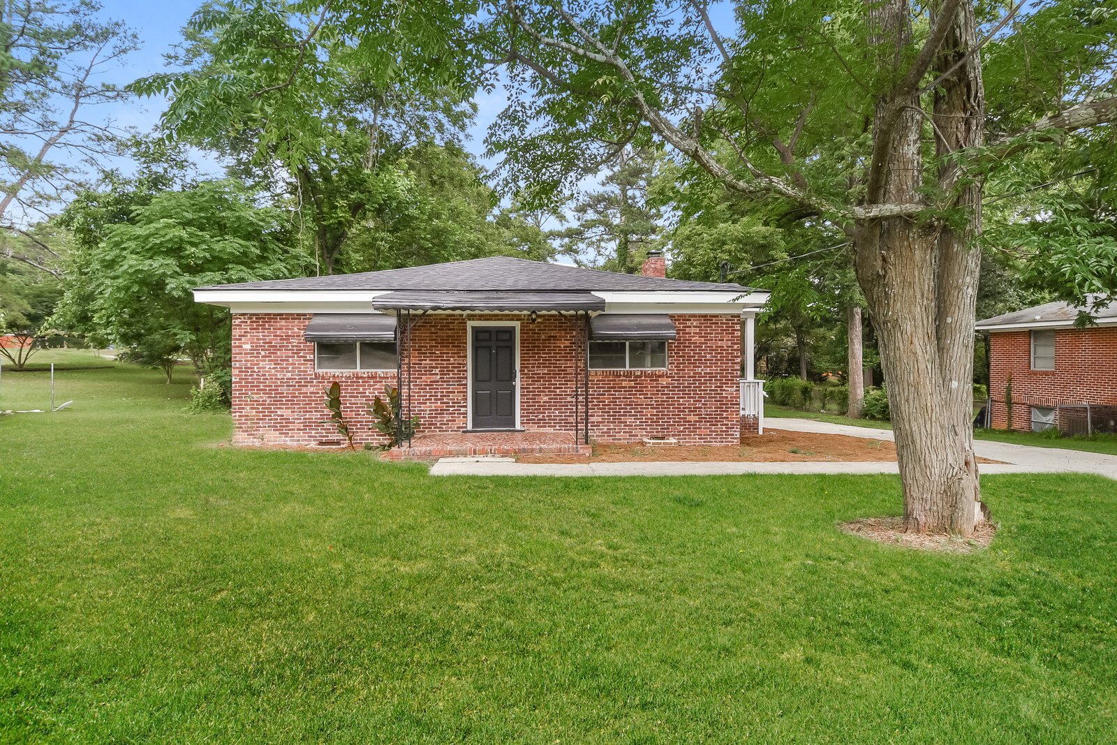 Building Photo - 205 Bowling Ave