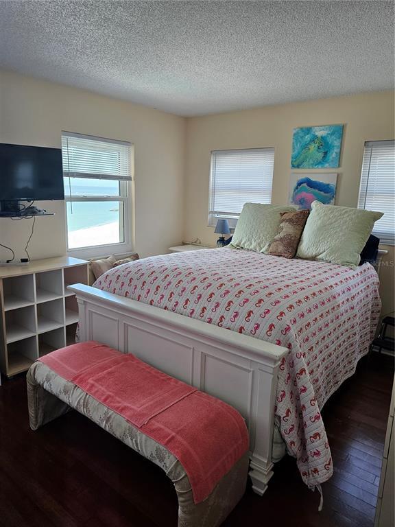 Building Photo - 1255 Tarpon Center Dr