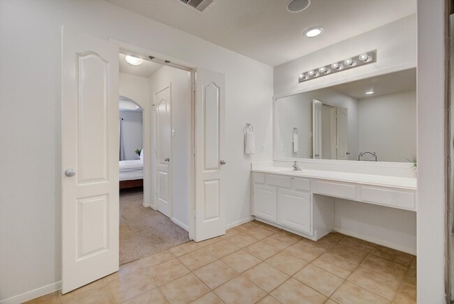 Building Photo - 7439 Hollister Spring