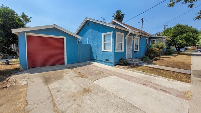 Building Photo - a13432