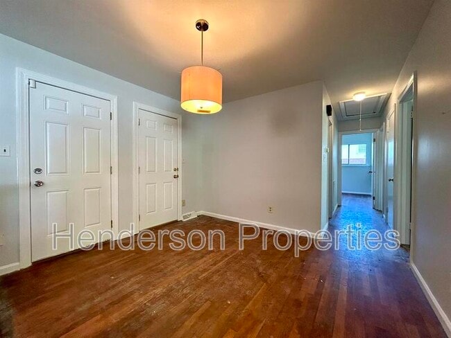 Building Photo - 908 Bilmark Ave