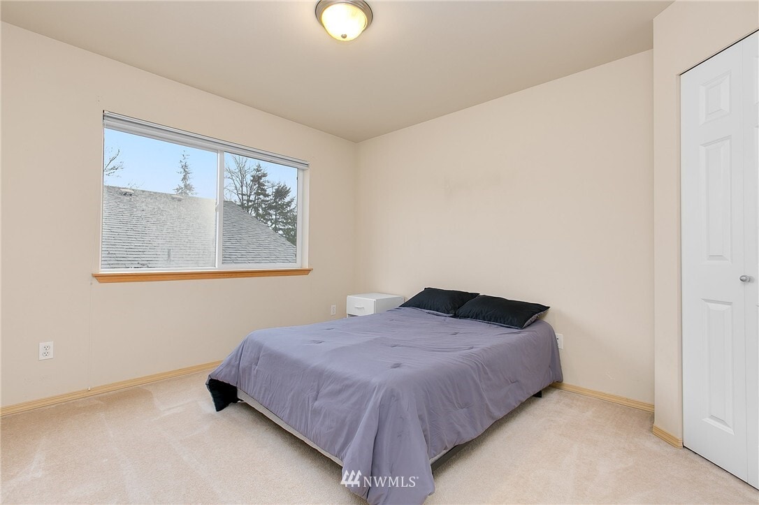 Building Photo - 13607 NE 202nd St