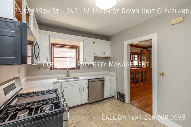 Building Photo - 3421 W 159th St