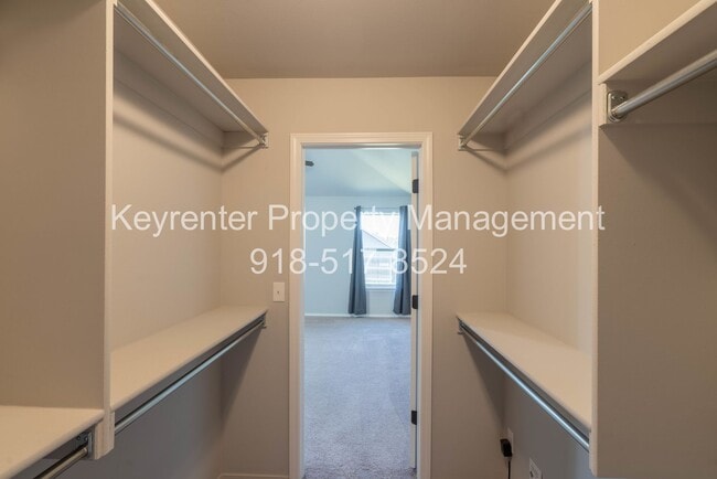 Building Photo - 3 Bed | 2 Bath in Broken Arrow!
