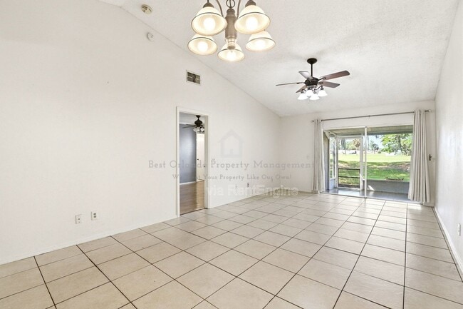 Building Photo - 917 Pebble Creek Cir