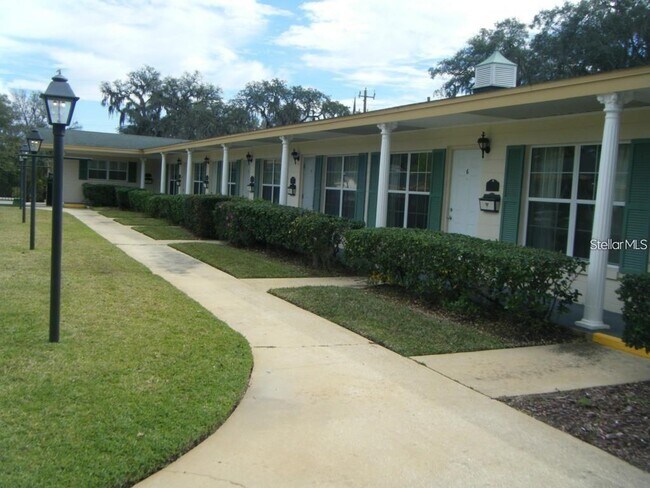 Building Photo - 107 Perkins St