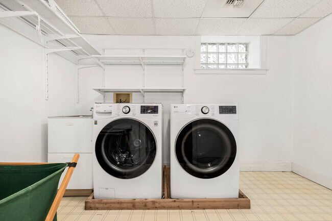 Building Photo - 8502 15th Ave NE