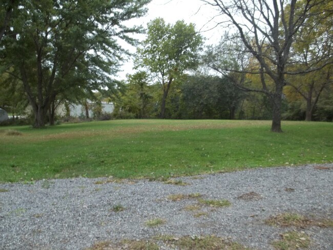 11109 SE 72nd side - 11109 72nd Rd SE