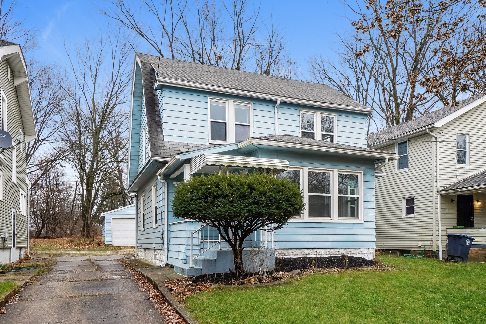 Building Photo - 691 Noble Ave