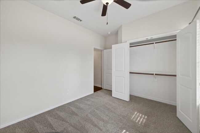 Building Photo - 6124 Amberjack Trail