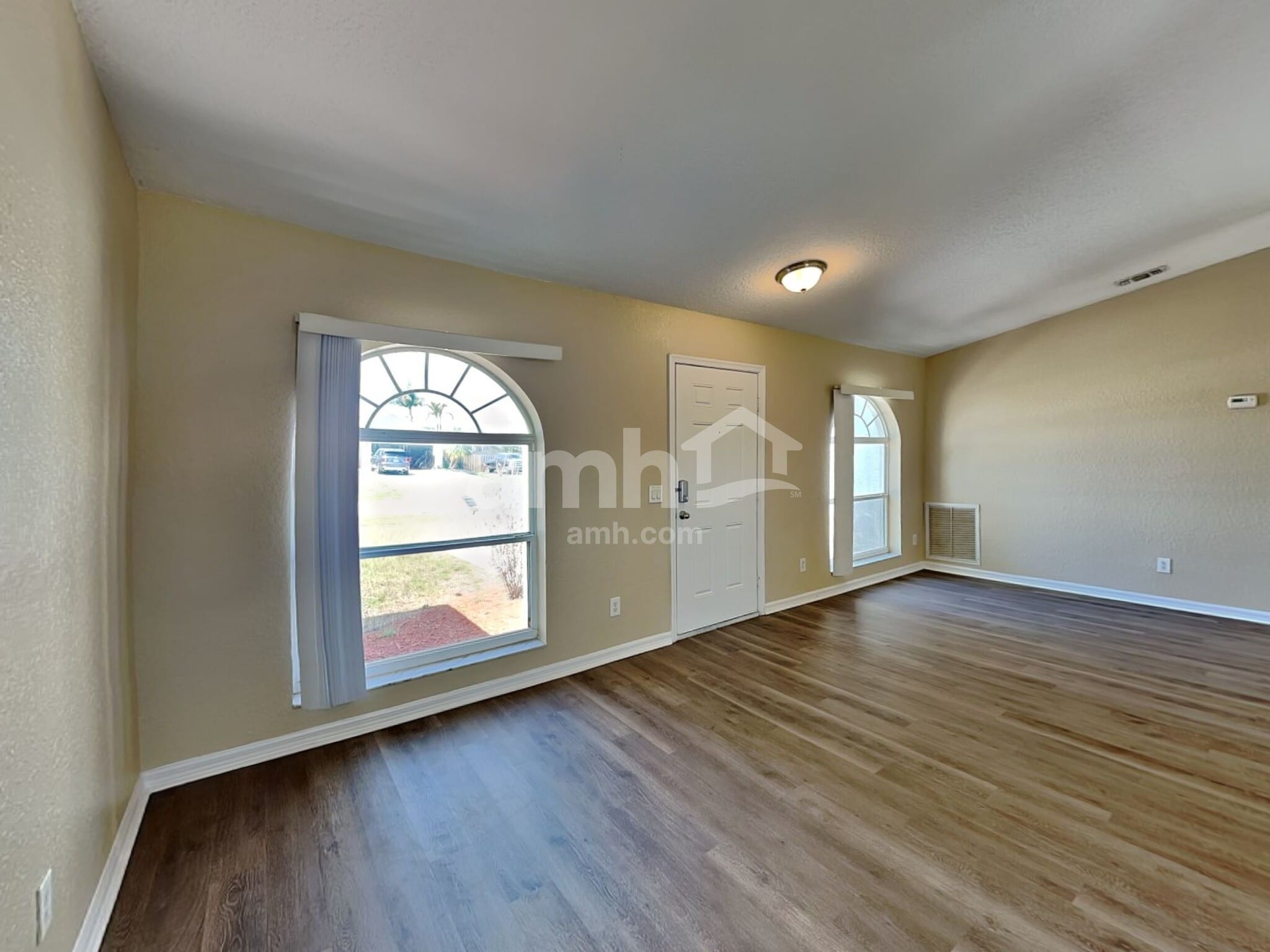 Building Photo - 3965 SW Laffite St