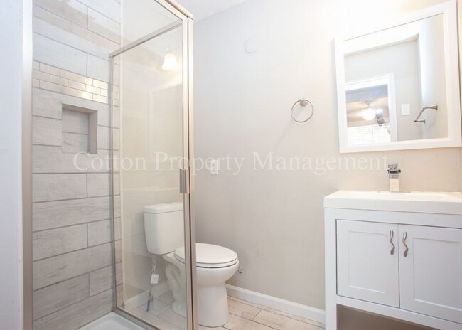 Building Photo - 3BR/2BA Great Location Downtown Wilmington Near Castle St - $1,750/month, pet friendly!*