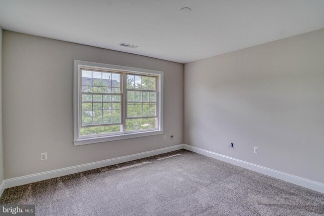 Building Photo - 9902 Player Dr