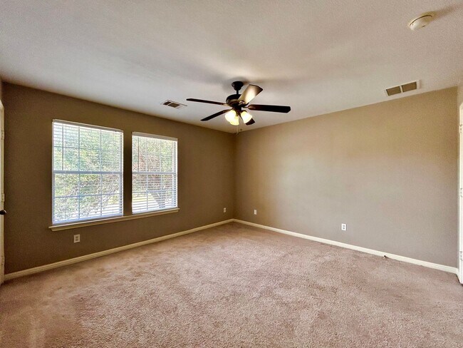 Building Photo - 13012 Kenswick Dr