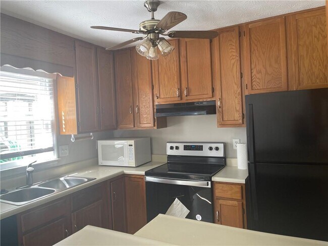 Building Photo - 4125 Quincey Ln