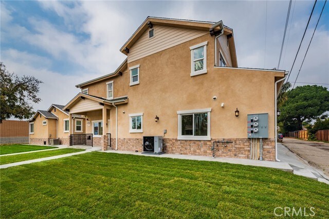 Building Photo - 1400 Leland Way