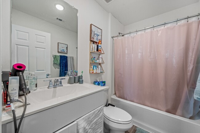 Building Photo - 10714 Cashew Run Ln