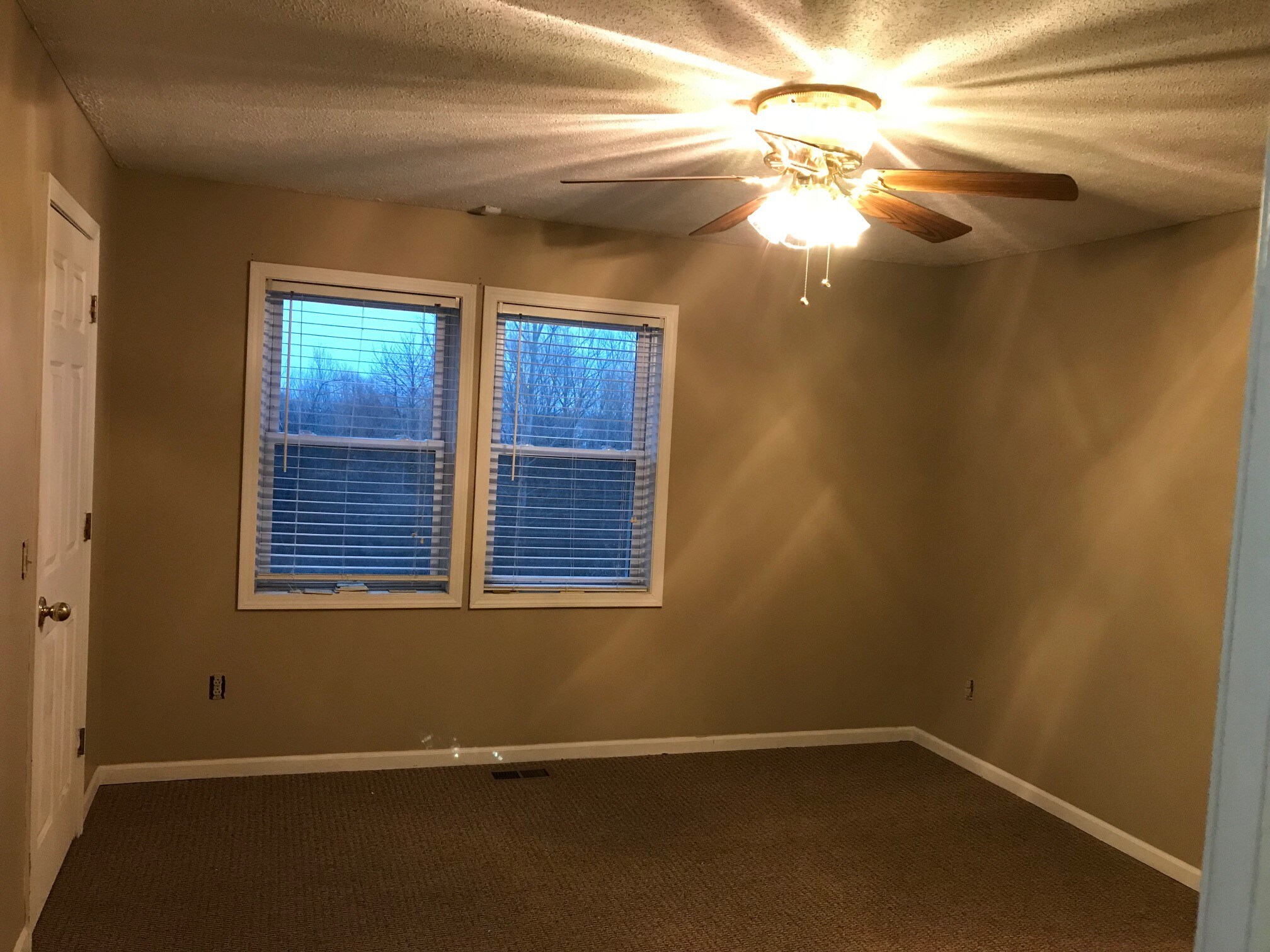 Bedroom - 8 Bay Heights Cir