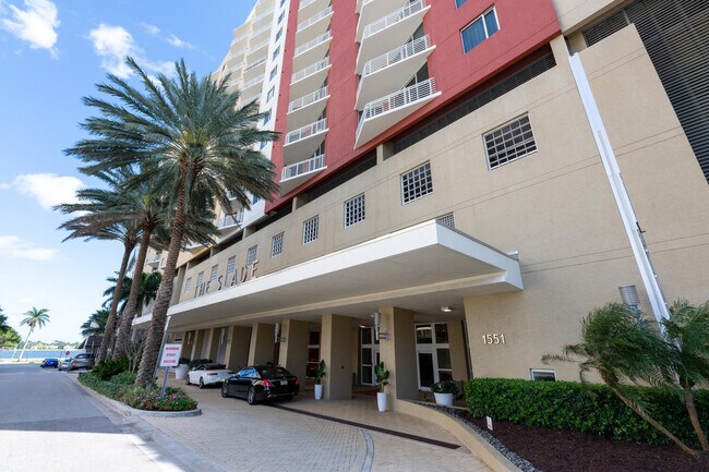 Primary Photo - 1551 N Flagler Dr