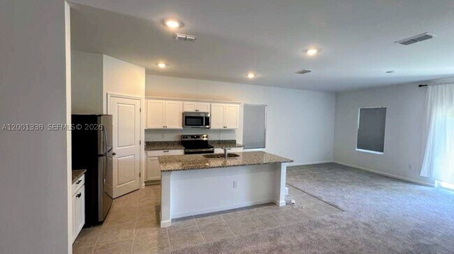 Building Photo - 2449 Grey Hawk Dr