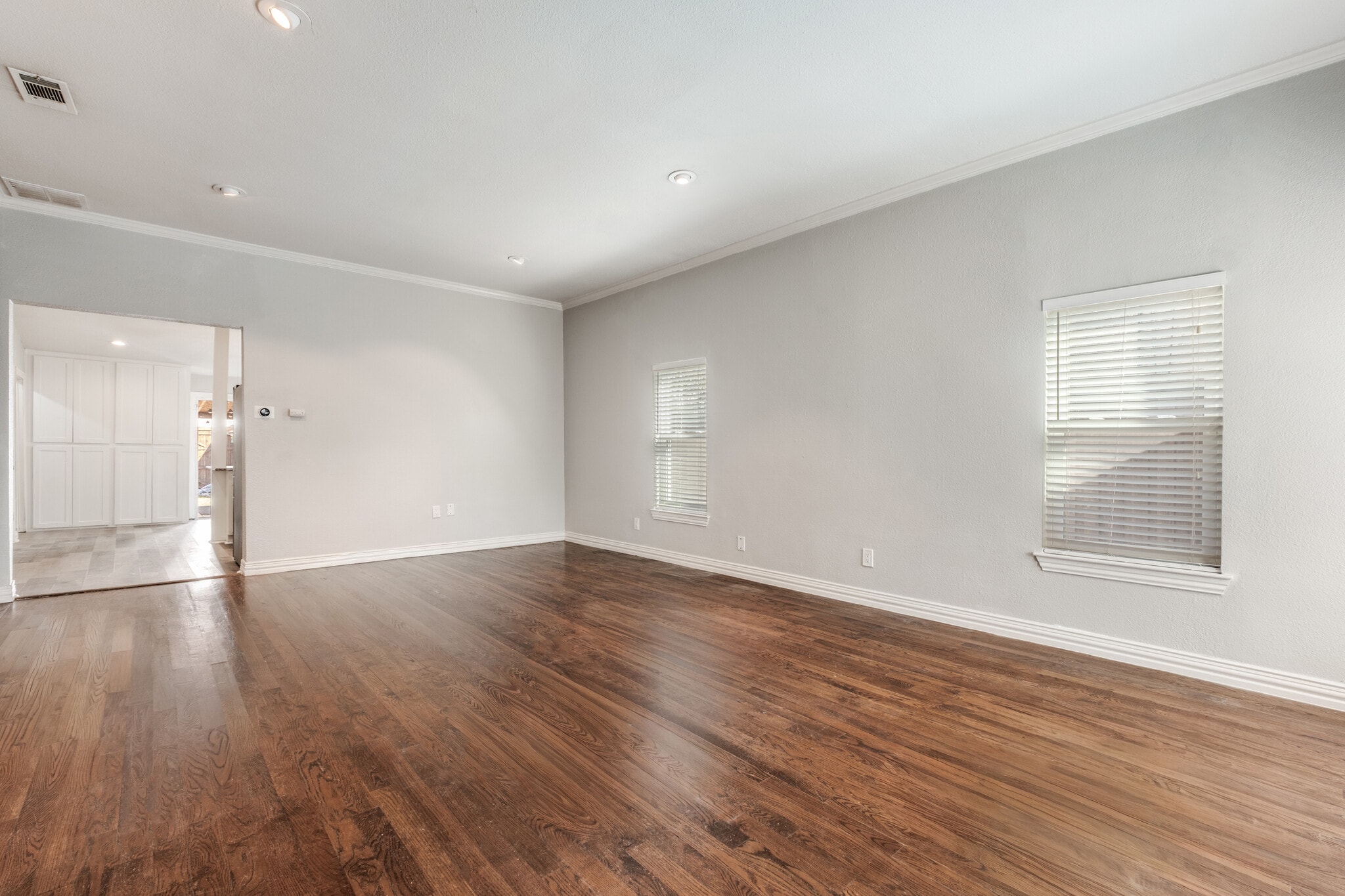 Building Photo - 513 Melba St