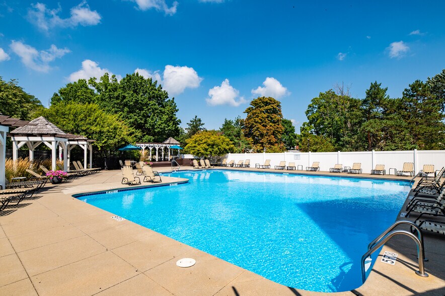 The Drake 6503 Marsol Rd Mayfield Heights OH 44124 Apartment Finder