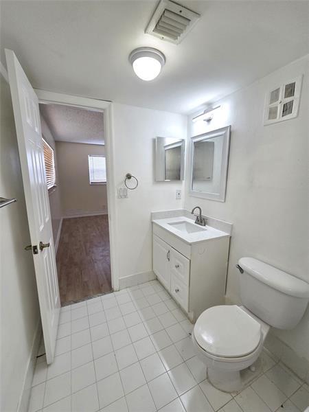 Building Photo - 7901 S Colony Cir