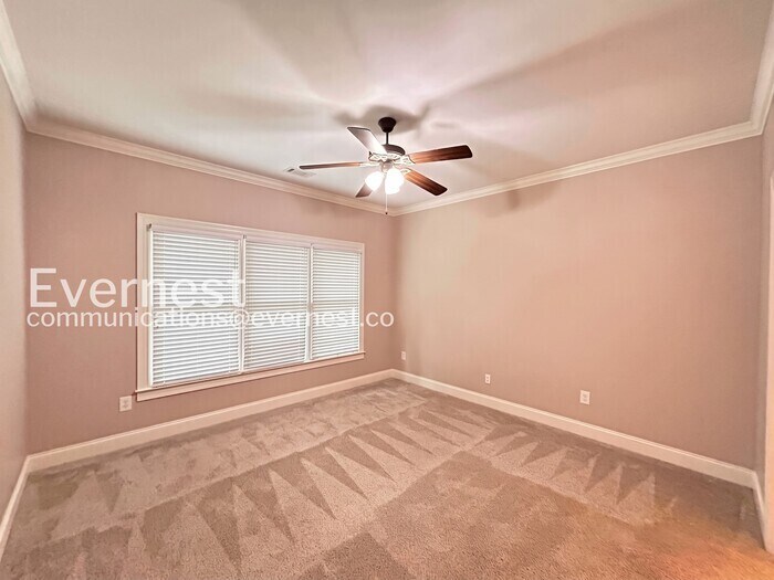 Building Photo - 4002 Moheb St SW