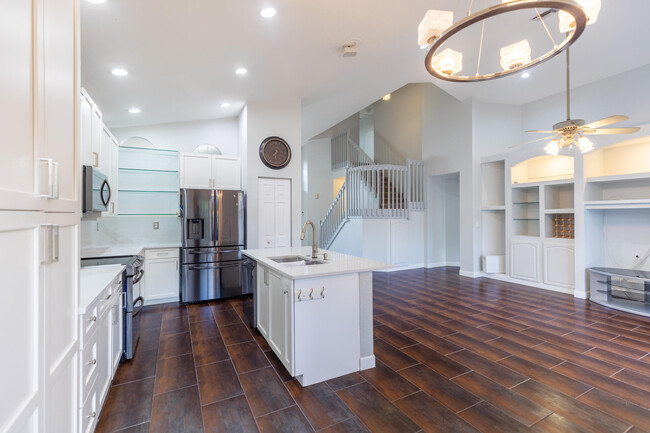 Building Photo - 7722 Brunson Cir