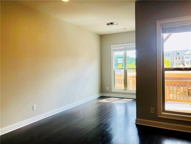 Building Photo - 257 Franklin Rd