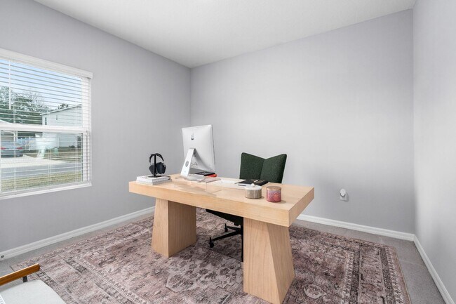 Building Photo - Immaculate 4-Bedroom, 2.5-Bath Home